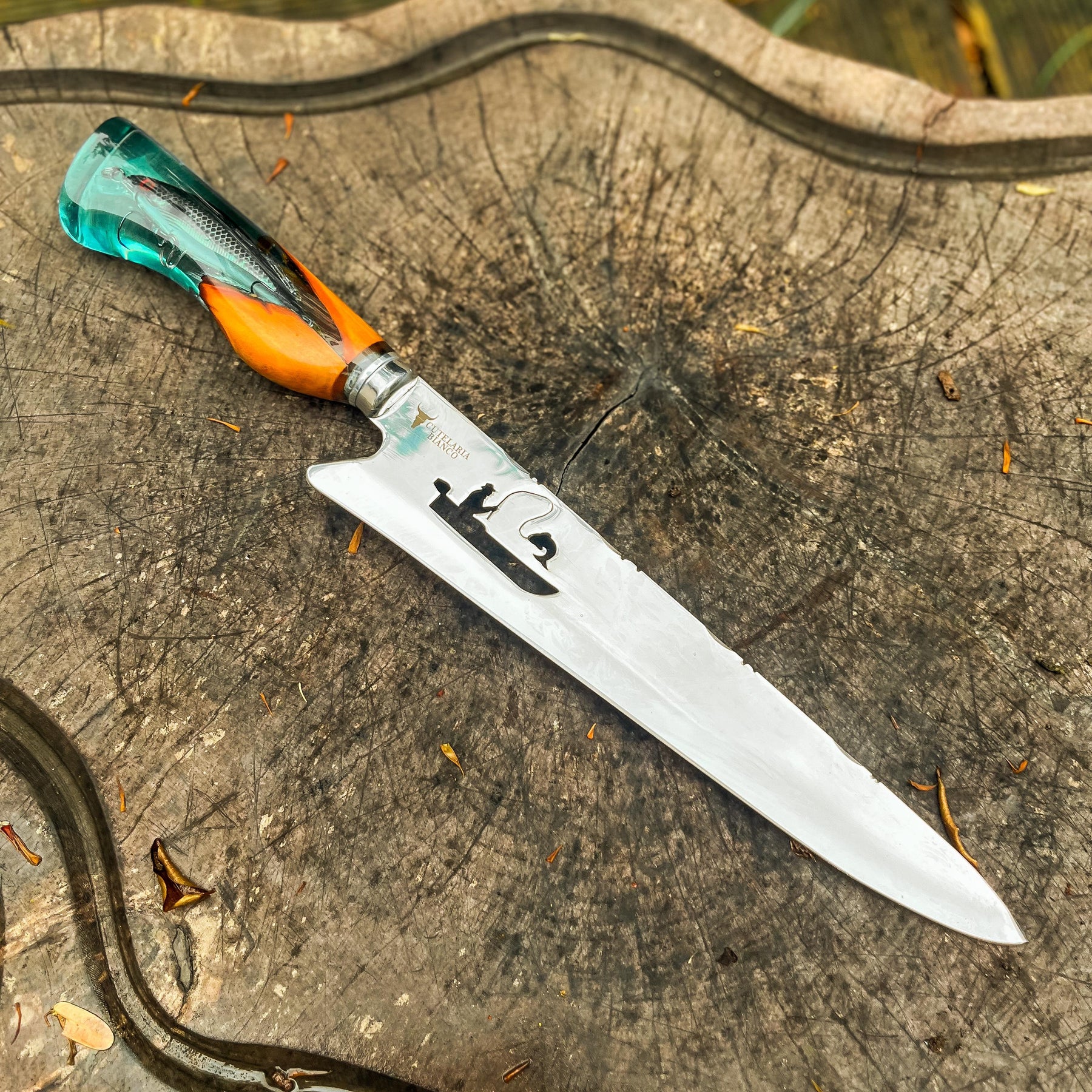 Faca Artesanal Pescador Premium + Estojo em Couro