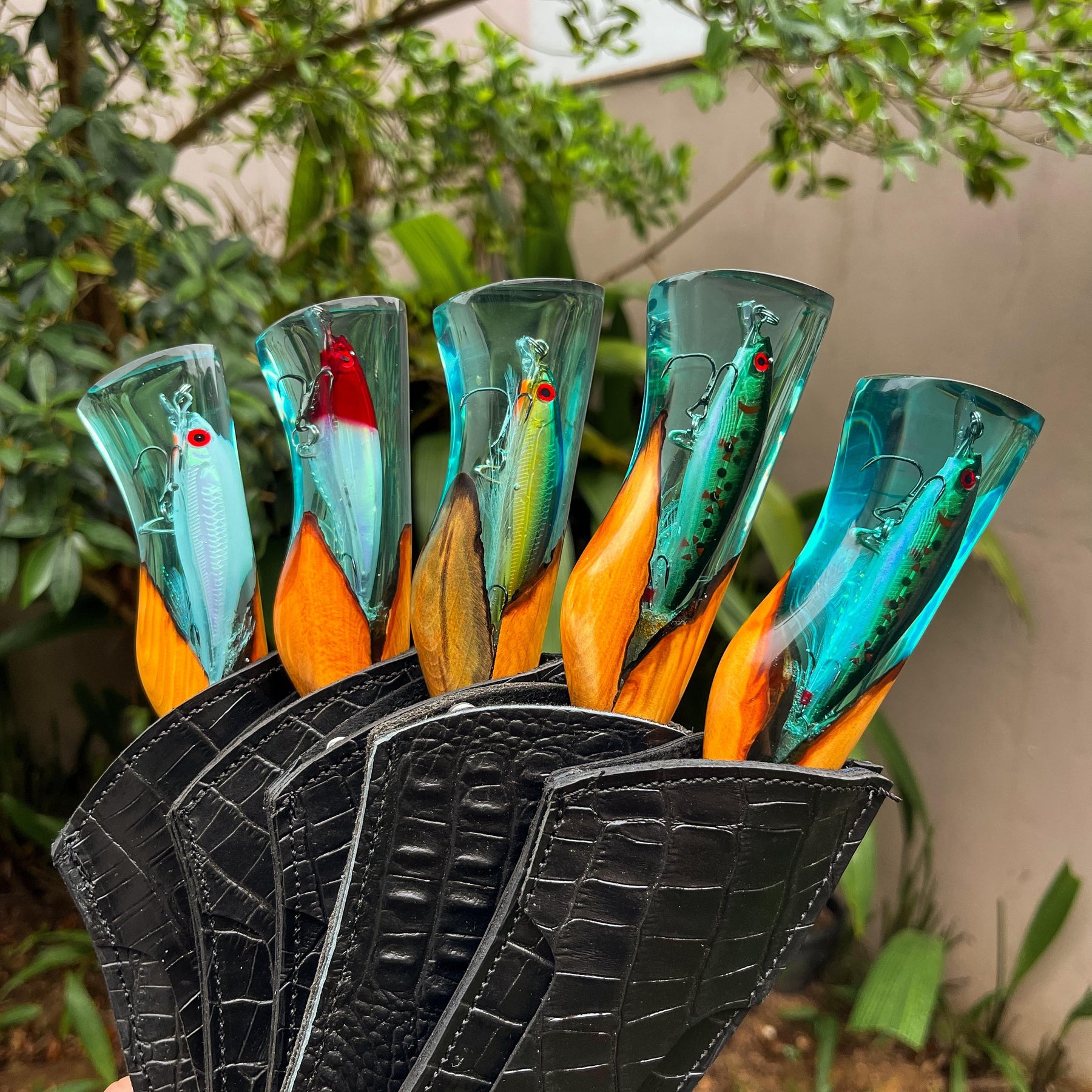 Faca Artesanal Pescador Premium + Estojo em Couro