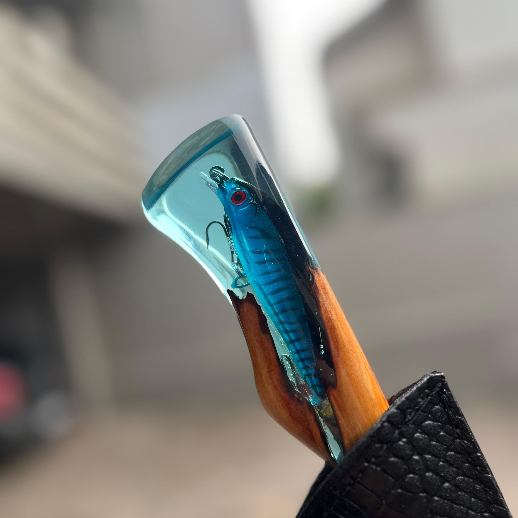 Faca Artesanal Pescador Premium + Estojo em Couro